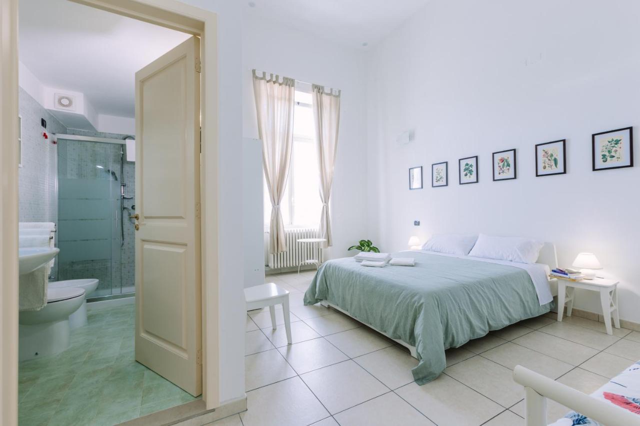 Pangea E Panthalassa B&B Lecce Exteriör bild